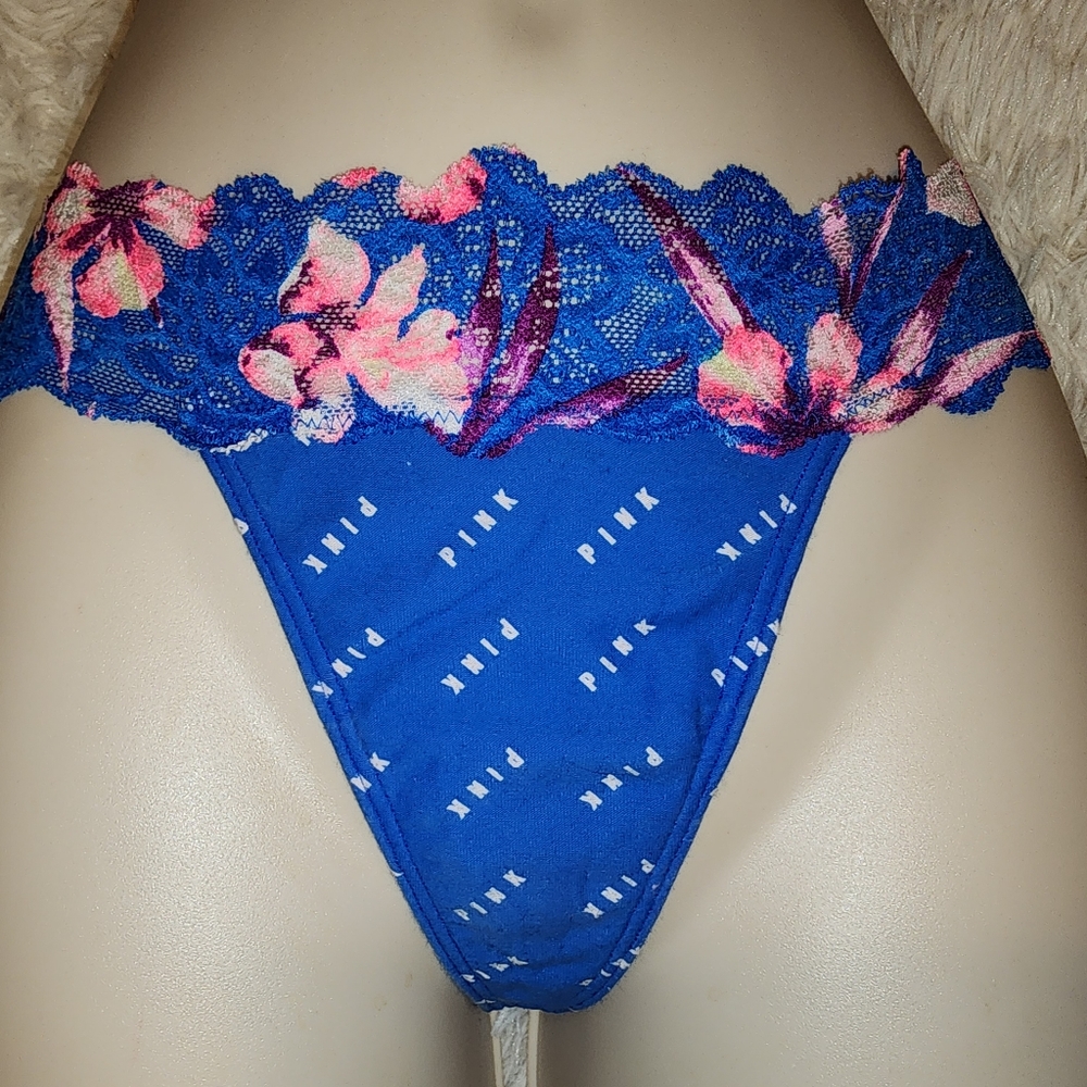 VICTORIAS SECRET'S PINK MEDIUM THONGS